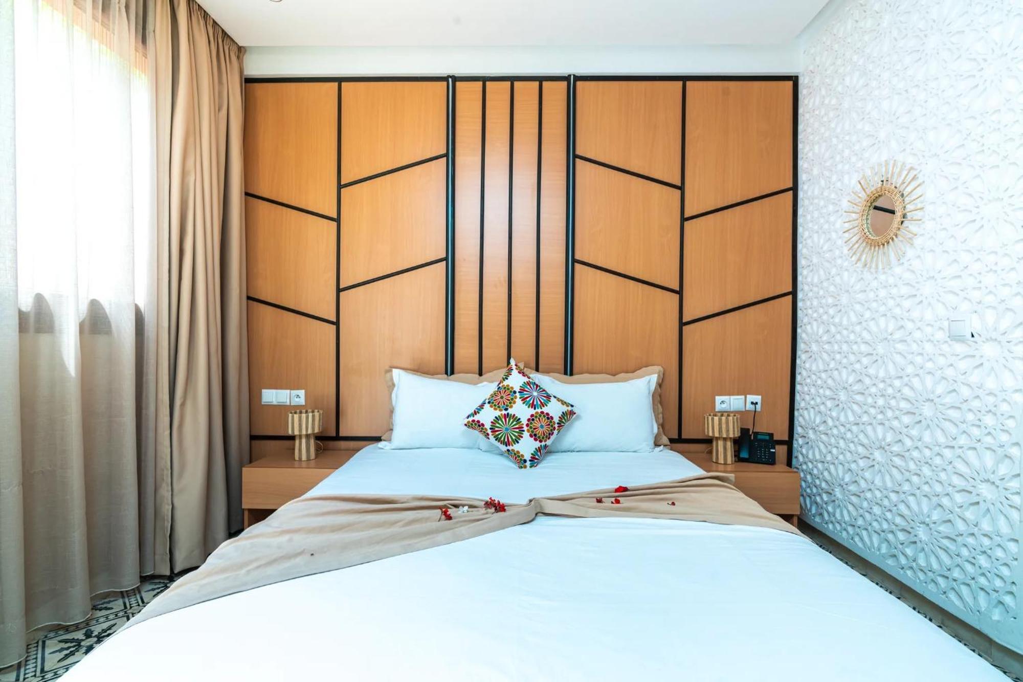 Yanis Guest House มาร์ราเกช ภายนอก รูปภาพ
